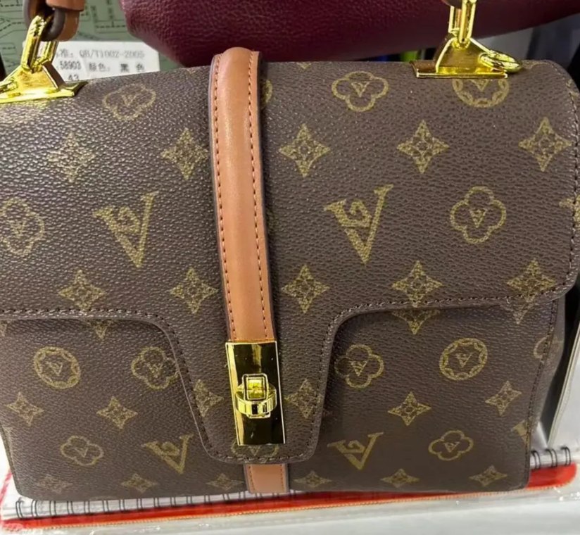 LV法务假扮顾客买包取证，宁波小商户一审被判赔4万，店主：吓出心病